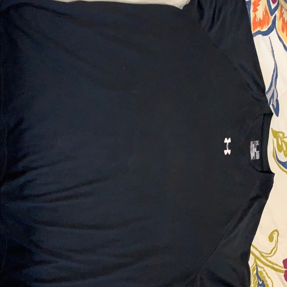 Under Armour XL loose short sleeve T-shirt black